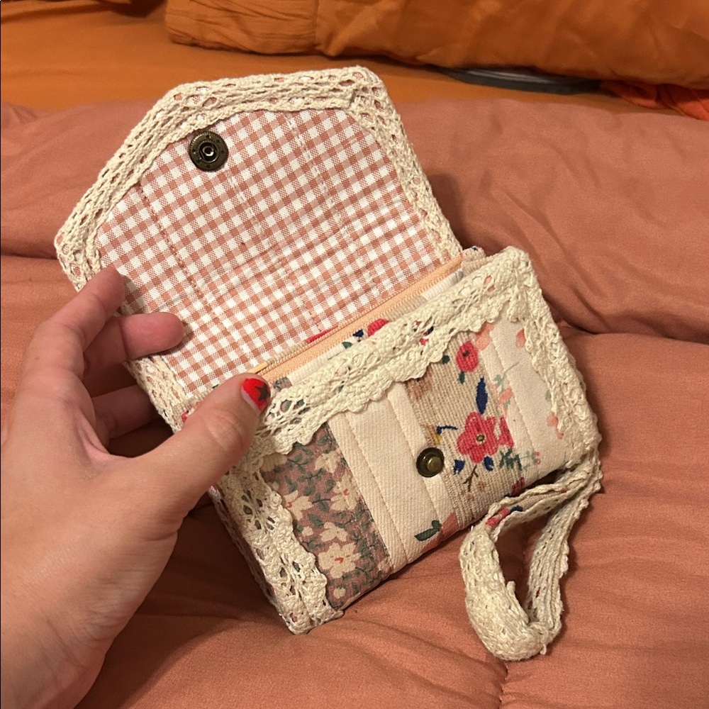 Homemade Floral Patchwork Wristlet - image 2